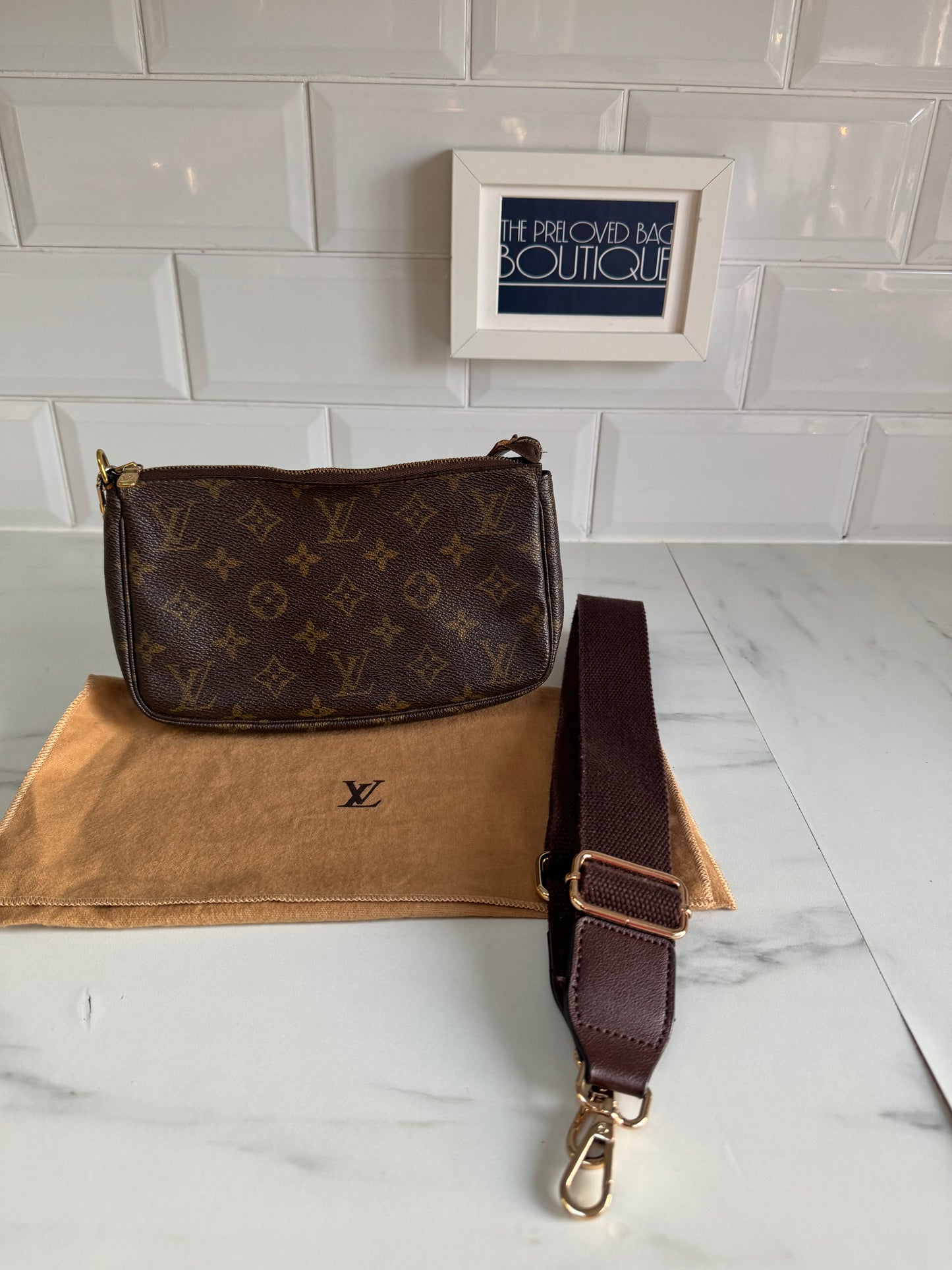 Louis Vuitton Pochette Accessories - Monogram