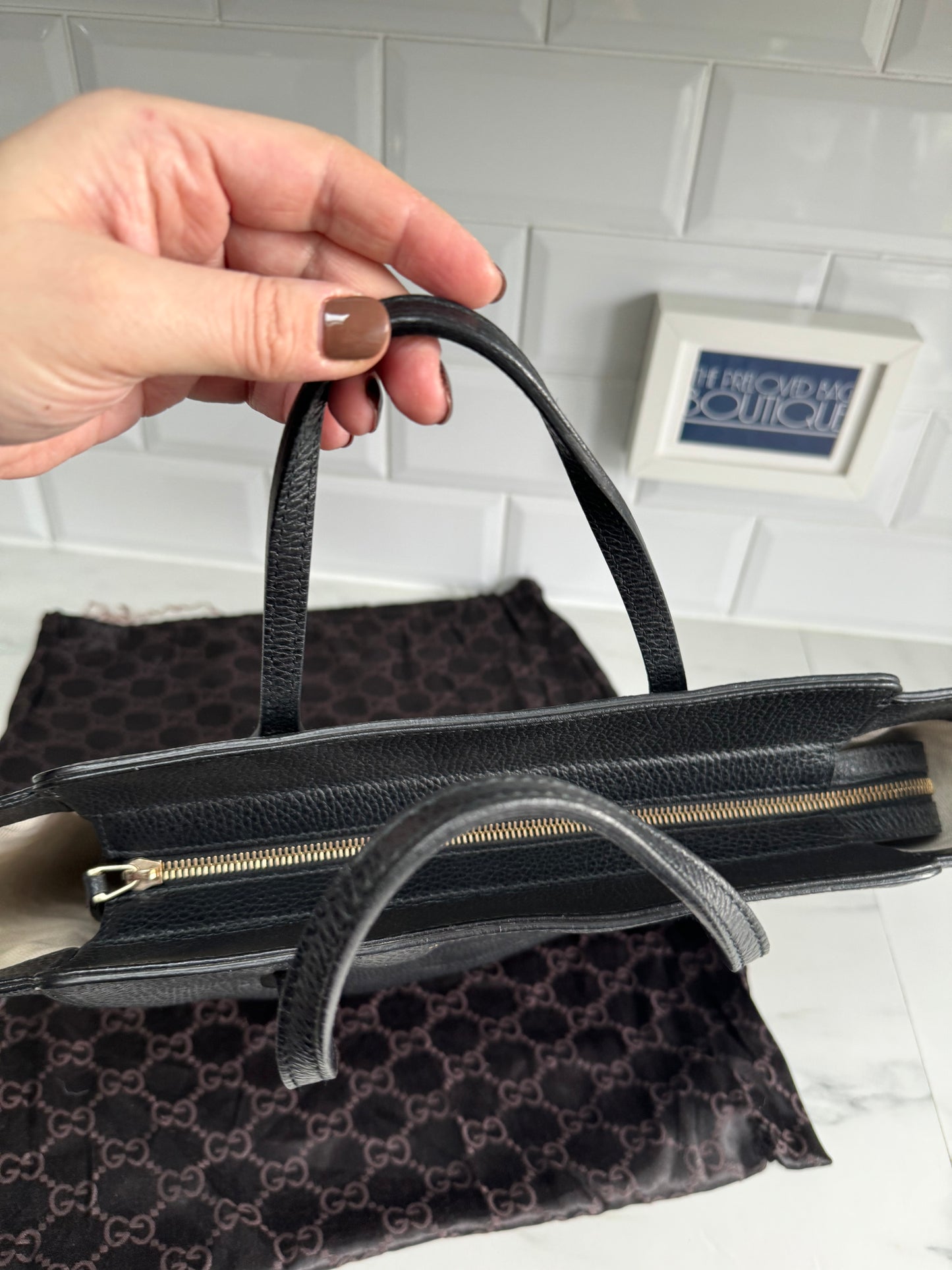 Gucci Swing Shopper Tote - Black