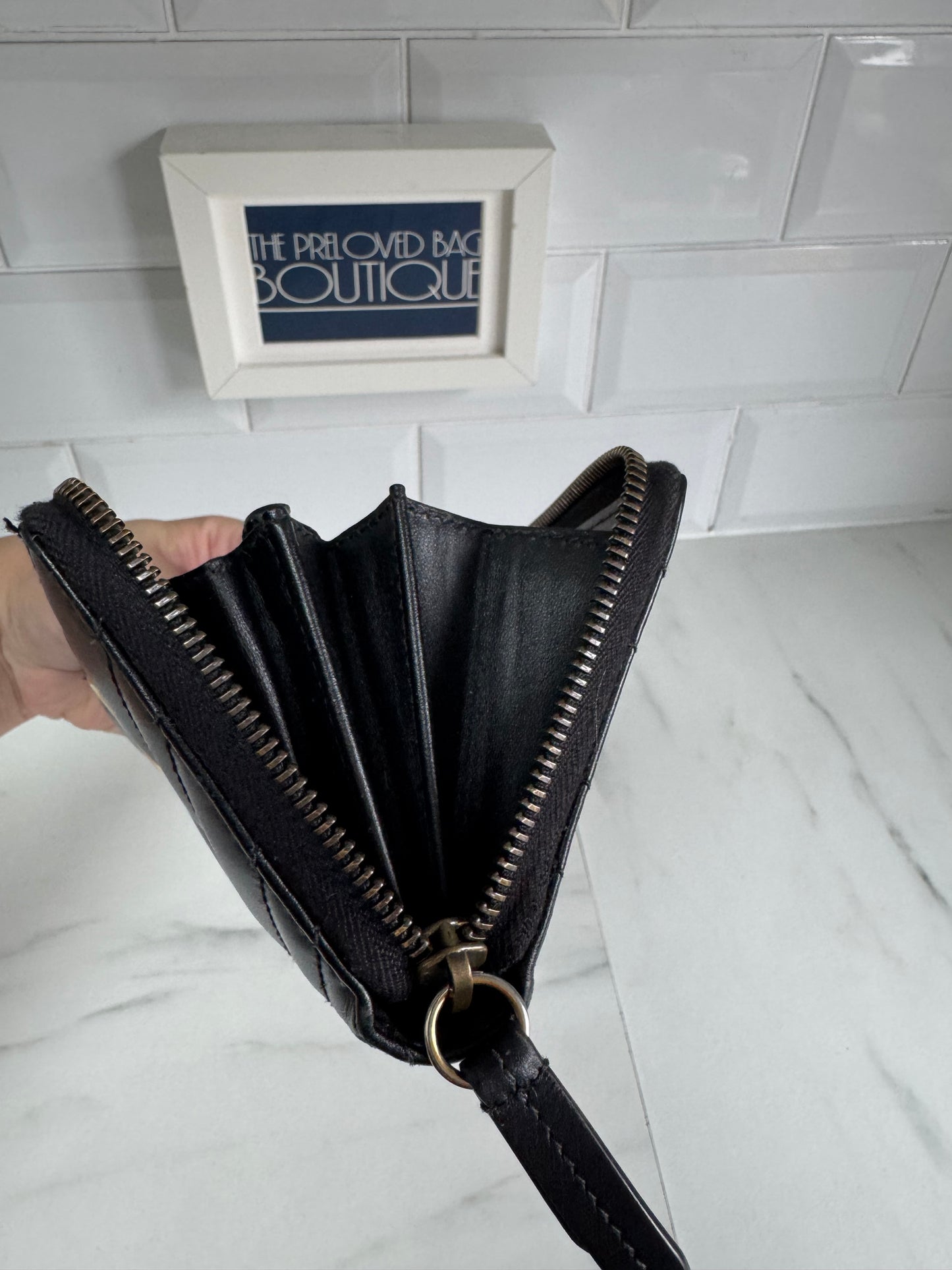 Gucci GG Marmont Zip Around Wallet - Black