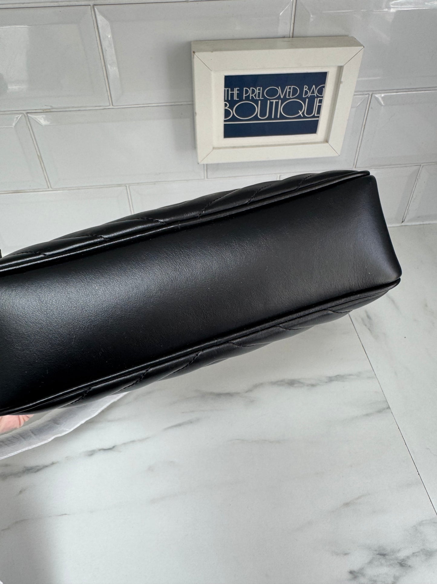 Saint Laurent Medium Lou Satchel - Black