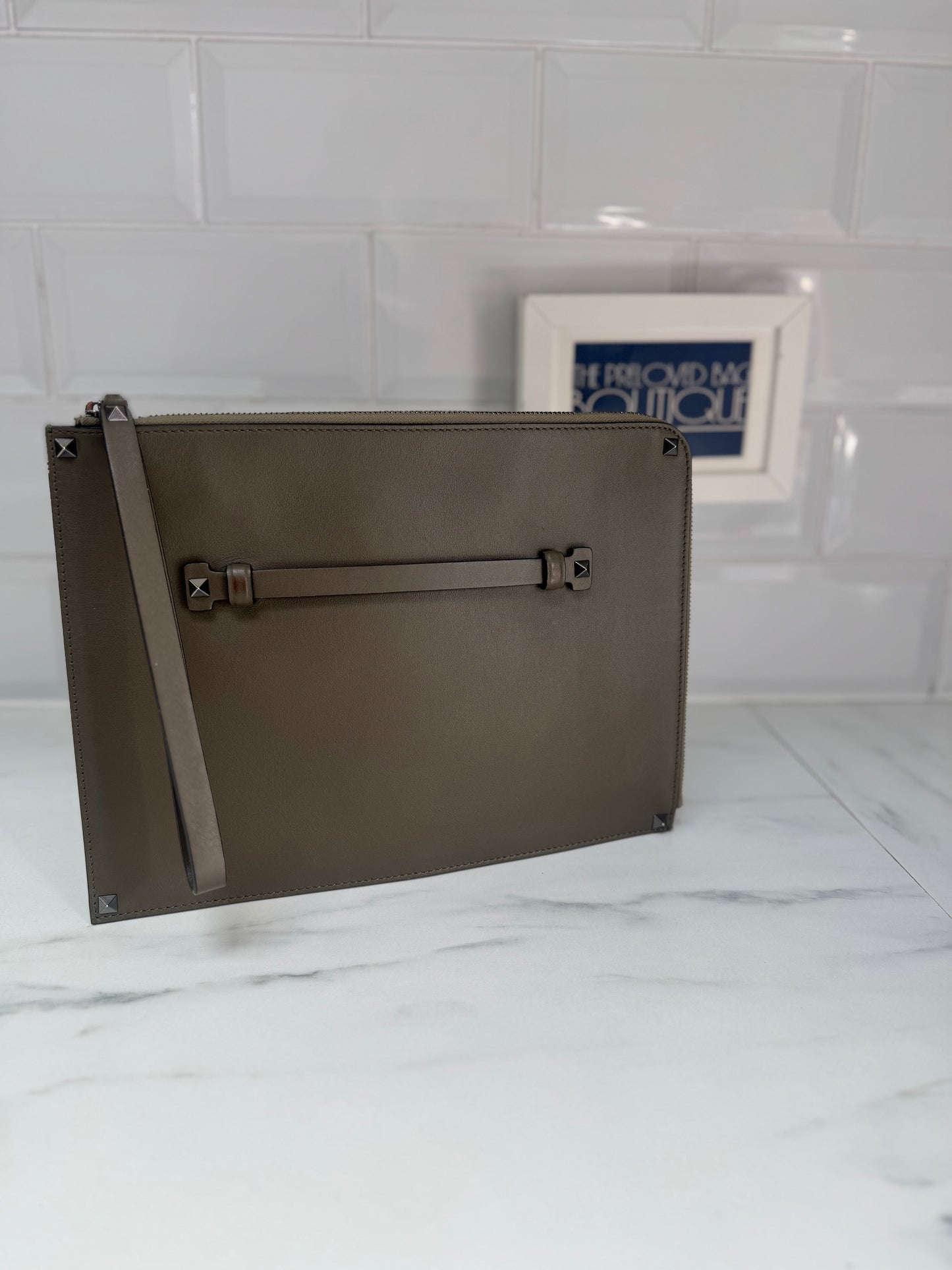 Valentino Garavani Rockstud  Wristlet Clutch - Khaki Green