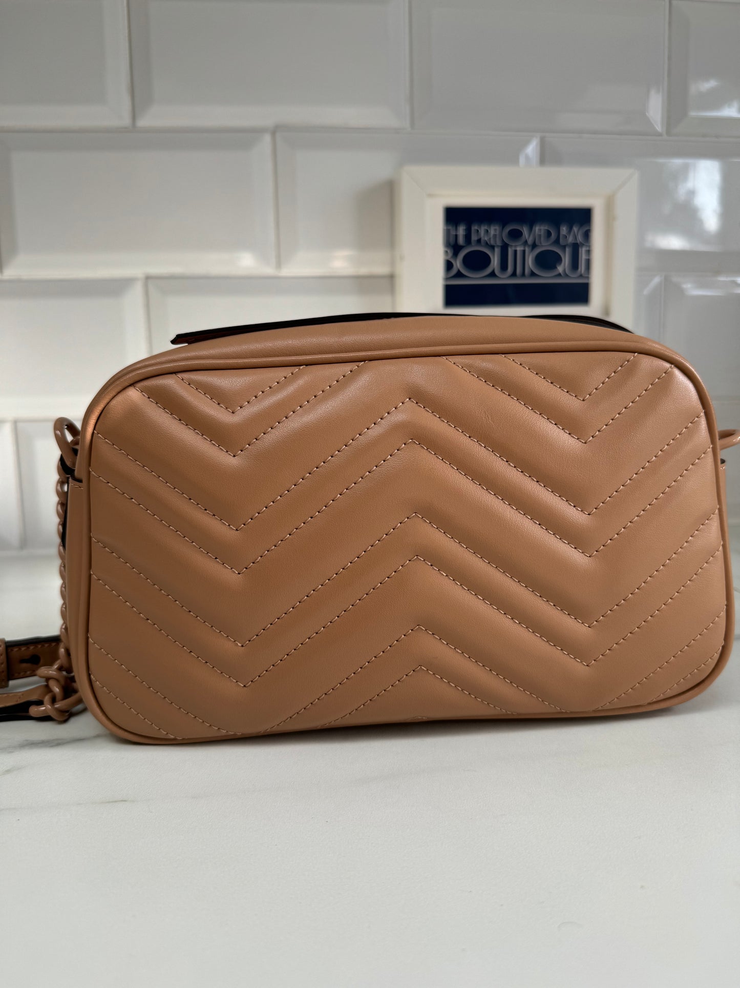 Gucci Small Marmont Matelassé Shoulder Bag - Beige