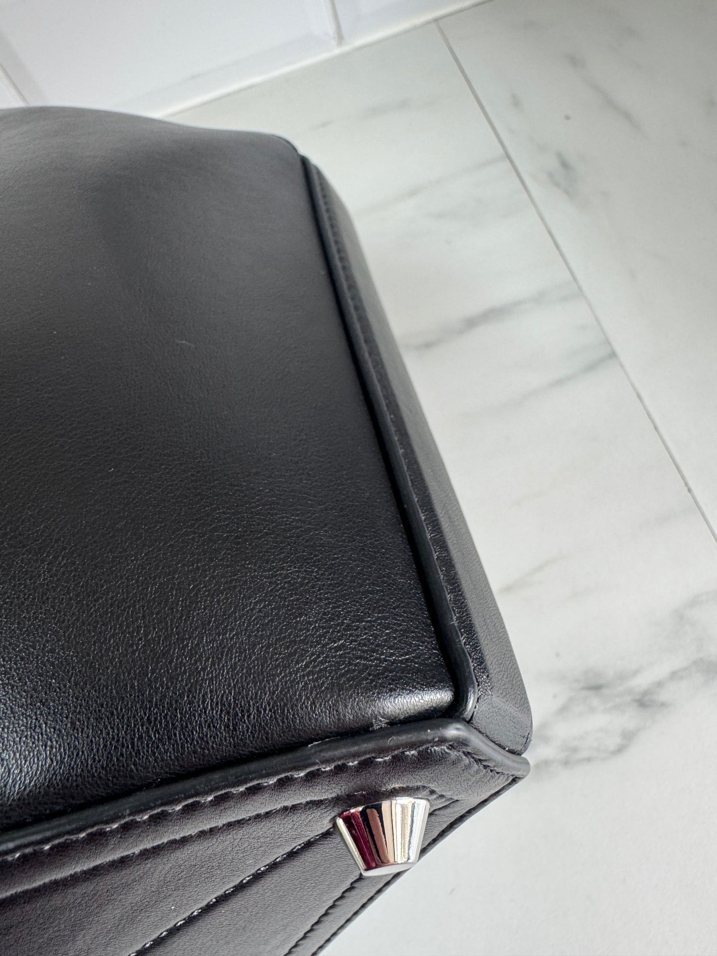 Alexander McQueen Bucket Bag - Black