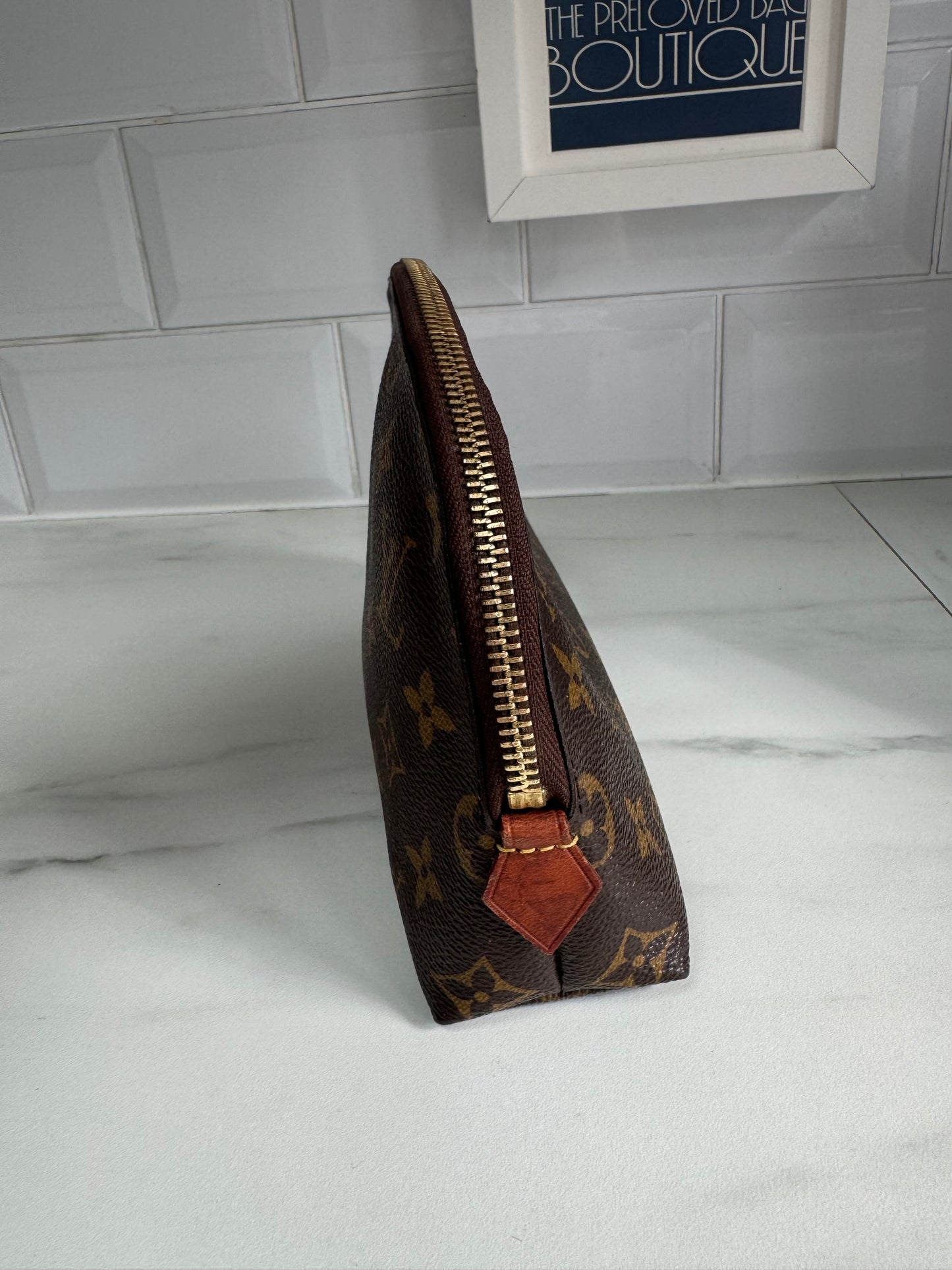 Louis Vuitton Cosmetic Pouch - Monogram brown