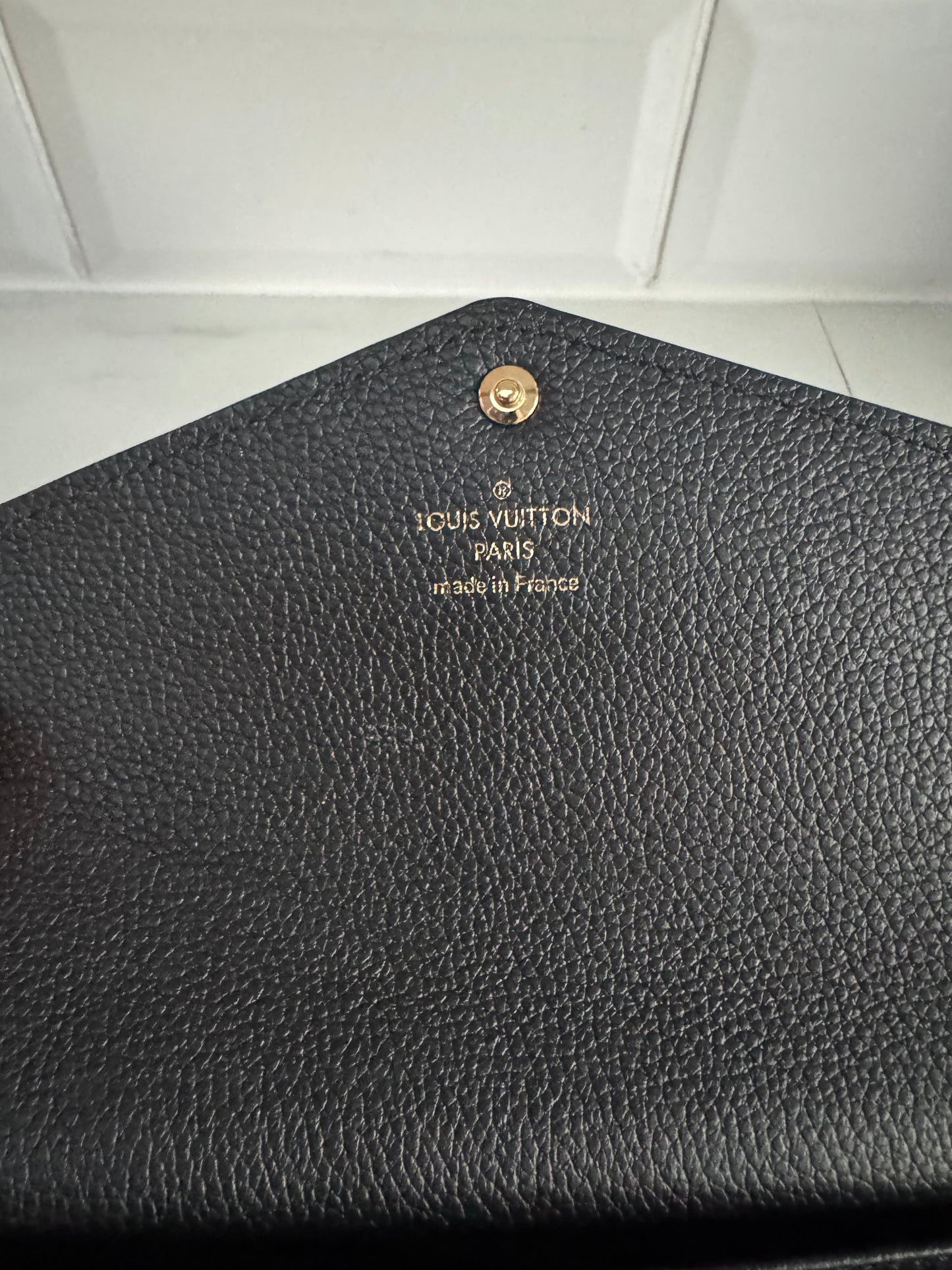 Louis Vuitton Sarah Wallet Monogram Emperiente - Black