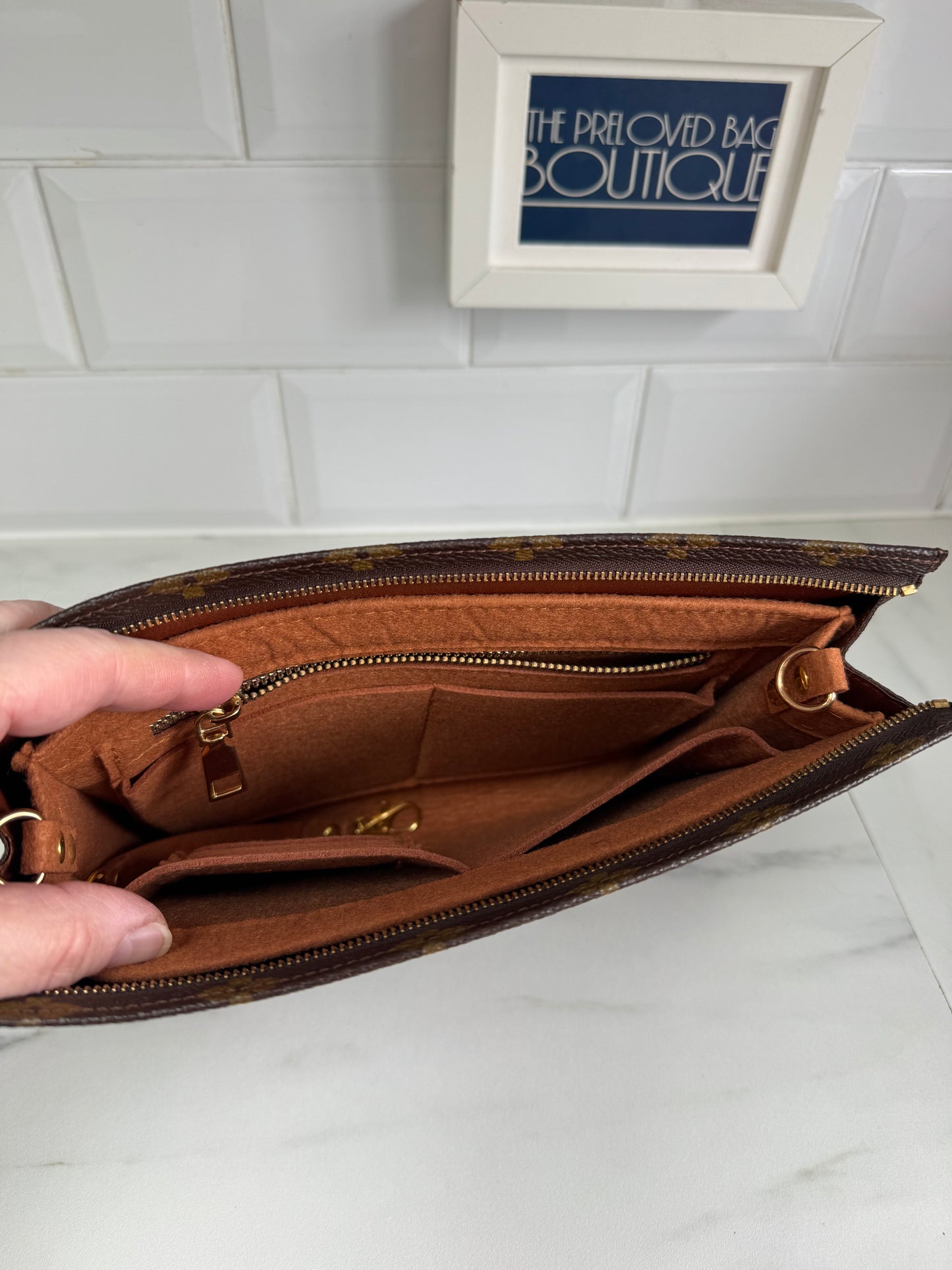 Louis Vuitton Trousse 26 - Monogram Brown