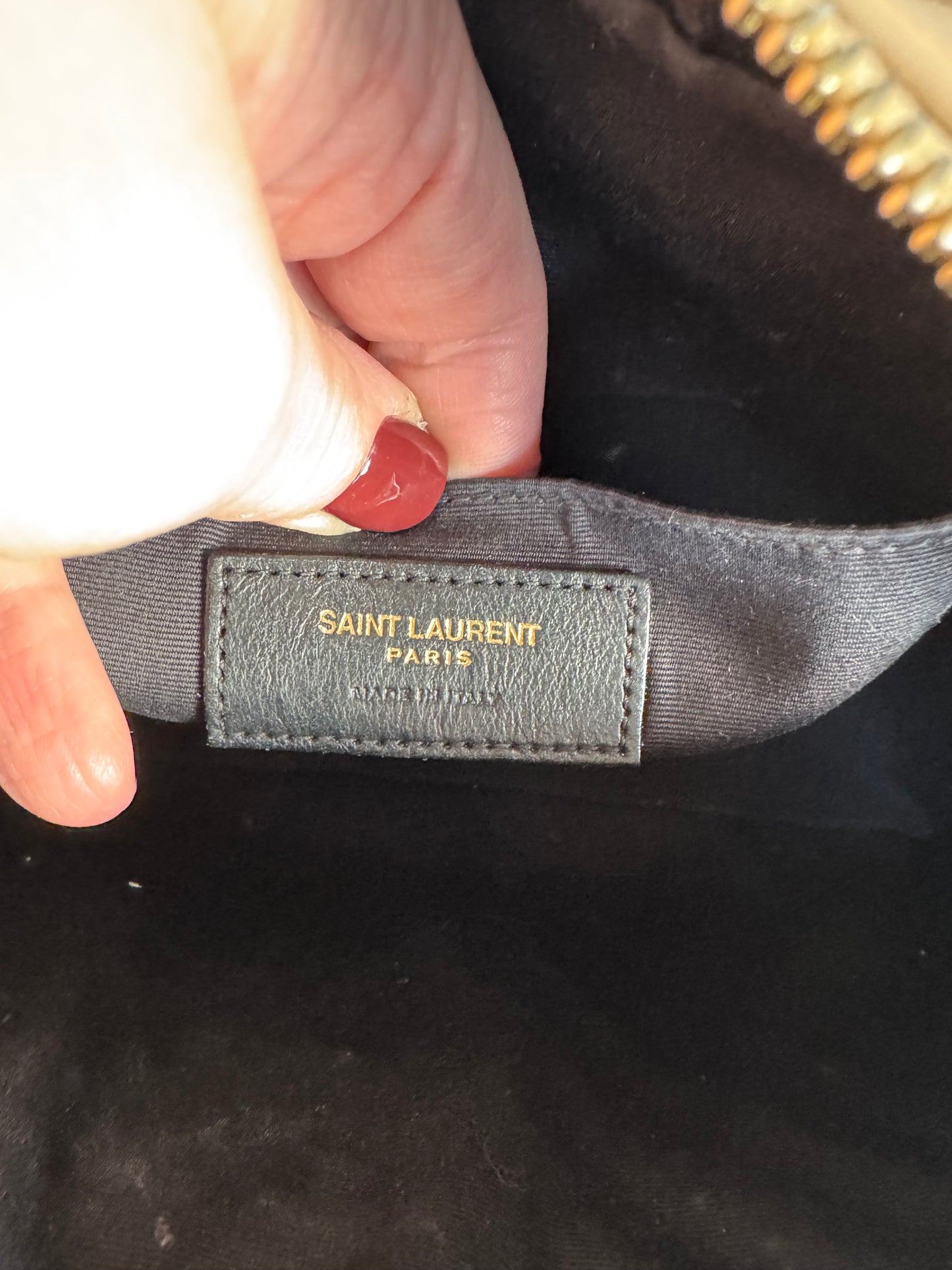 Saint Laurent ‘YSL’ Lou Quilted Camera Bag - Light Beige