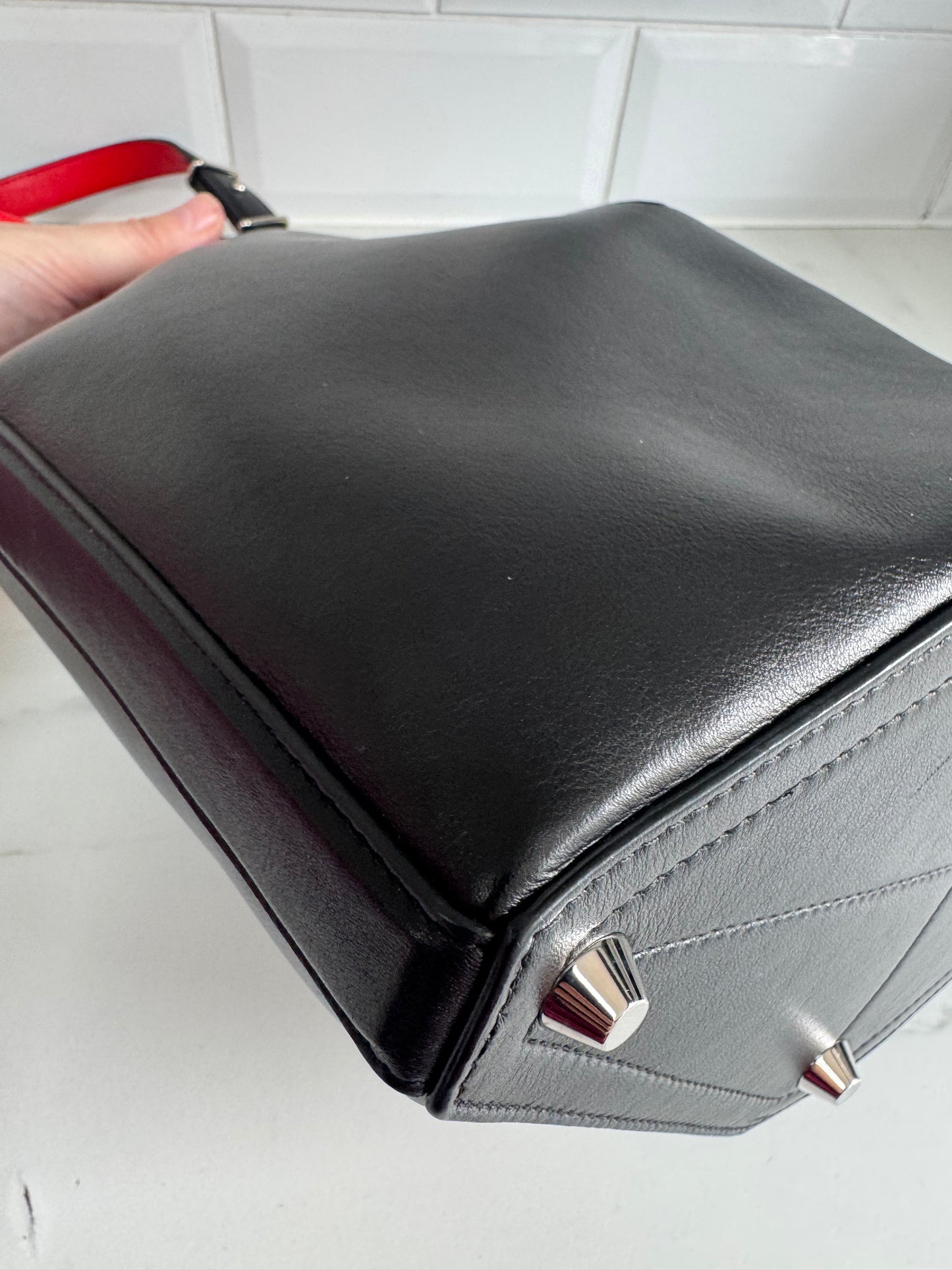Alexander McQueen Bucket Bag - Black