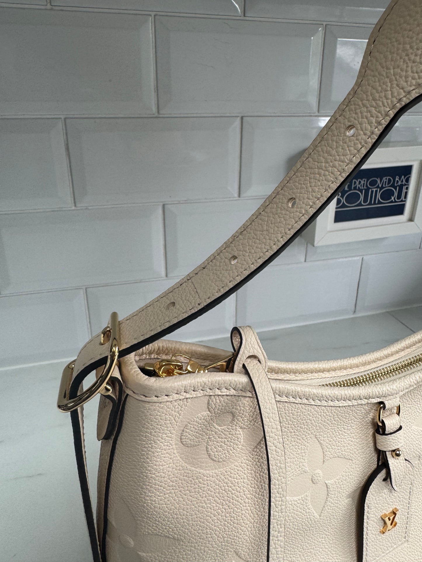 Louis Vuitton Carryall Creme Giant Monogram Emperiente PM - White