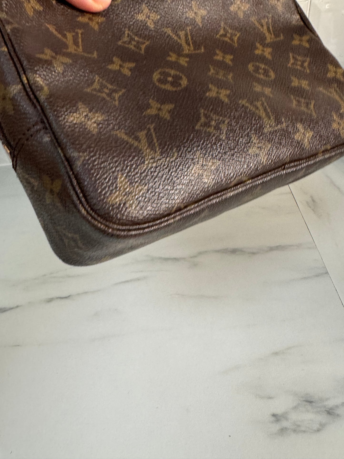 Louis Vuitton Trousse 23 - Monogram