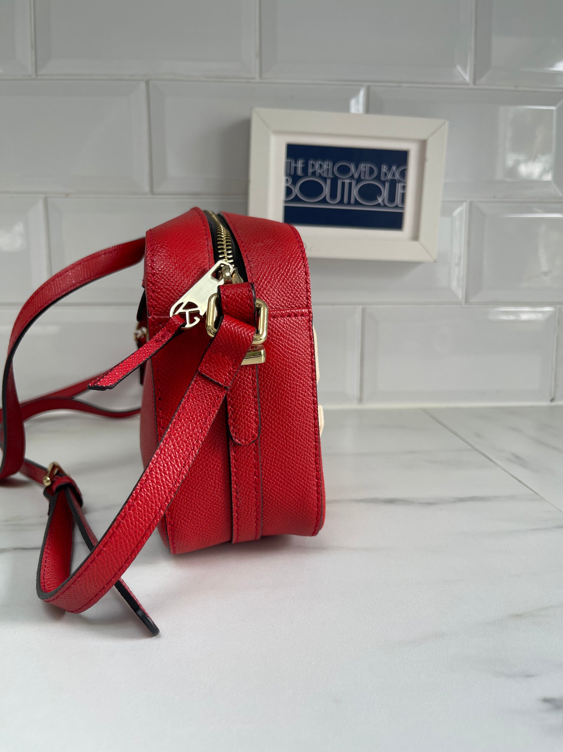 Kurt geiger 2025 soho bag